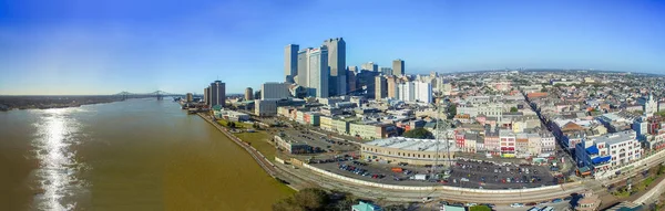 NUEVOS ORLEANES, LA - 11 DE FEBRERO DE 2016: Vista panorámica aérea de ci — Foto de Stock