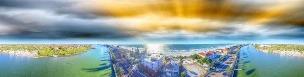 Вид с воздуха на побережье Флориды под Санкт-Петербургом — стоковое фото