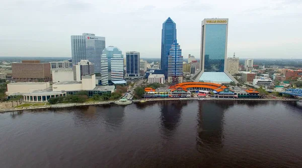 JACKSONVILLE, FL - FEVEREIRO 2016: Vista aérea da cidade. Jacksonville — Fotografia de Stock