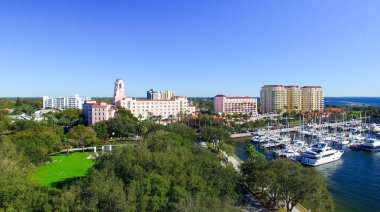 St Peterburg, Fl - Şubat 2016: Hava şehir manzaralı. St Petersbur