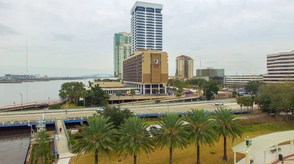 JACKSONVILLE, FL - FEVEREIRO 2016: Vista aérea da cidade. Jacksonville — Fotografia de Stock