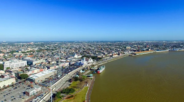 在新奥尔良，洛杉矶的密西西比河的美丽鸟瞰图 — 图库照片