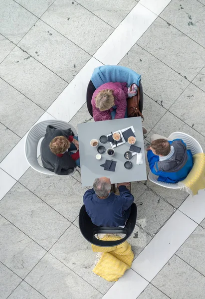 Business meeting at breakfast outdoor, overhead view — Stock Photo, Image