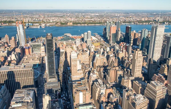 NEW YORK CITY - OCTOBER 23, 2015: Aerial view of Midtown Manhatt — Stock Photo, Image