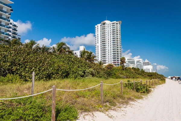 Miami Beach e Edifícios - Florida — Fotografia de Stock