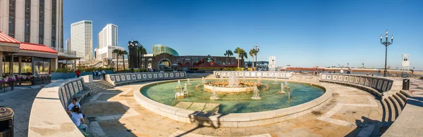 Španělsky Plaza panoramatický pohled za slunečného dne, New Orleans, Louisi — Stock fotografie