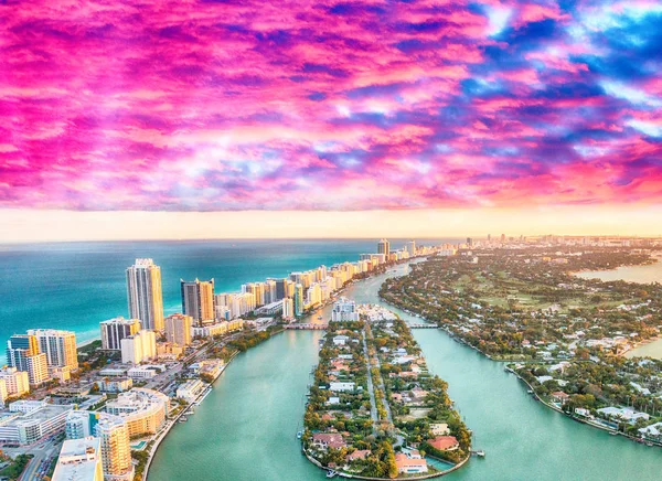 Vista aérea do horizonte de Miami Beach, Flórida — Fotografia de Stock