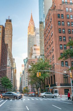 New York City - Eylül 2015: Sokak görünümü Chrysler Binası