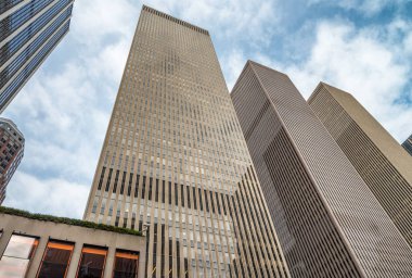 New york şehir silüeti üzerinde güzel bir gün