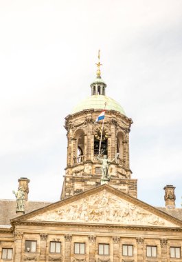 Güzel Amsterdam tipik caddeler ve binalar