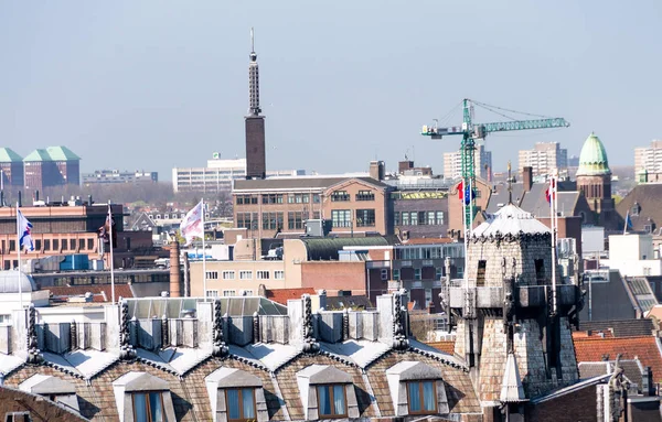 Amsterdam, Nederland. Prachtige typische stadsarchitectuur — Stockfoto