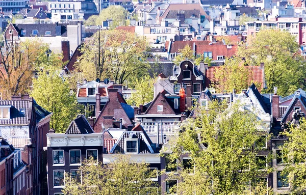 Amsterdam, Nizozemsko. Krásná typická městská architektura — Stock fotografie