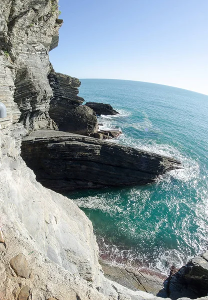 Cinque Terre 'nin muhteşem manzara ve bahar renkleri - İtalya — Stok fotoğraf