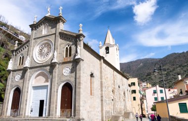 Riomaggiore, İtalya. Kasaba kilise