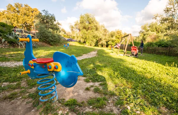 Barn spel park, trädgård lekplats — Stockfoto