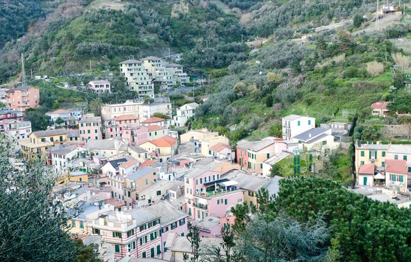 Типичные дома Монтероссо, вид с воздуха - Cinque Terre — стоковое фото