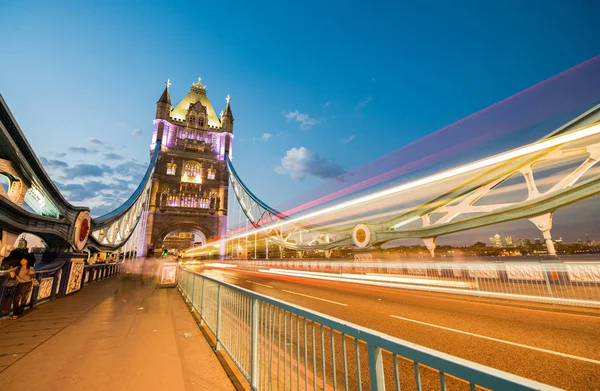 Tower Bridge, po zachodzie słońca, Londyn — Zdjęcie stockowe