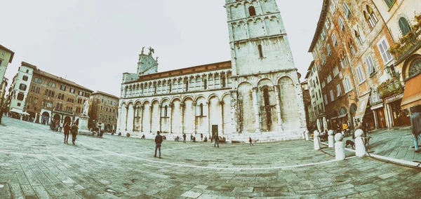 Vacker arkitektur av Lucca — Stockfoto