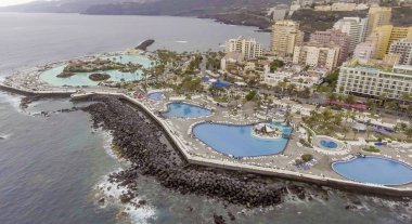 Puerto de la Cruz, Tenerife 'deki ünlü havuzlar