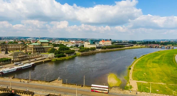 Dresden güzel şehir manzarası — Stok fotoğraf