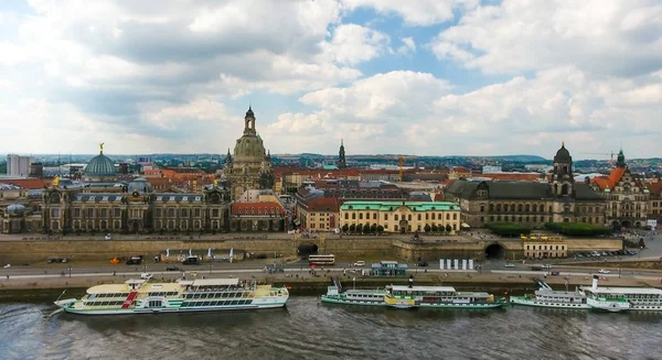 Dresden güzel şehir manzarası — Stok fotoğraf