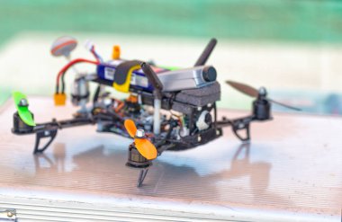 Portre montajı dronun