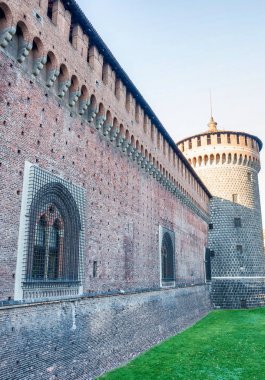 Sforza Kalesi, ortaçağ mimarisi, Milano, İtalya
