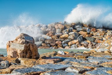 Kar fırtınası plaj karşı. Dalgalar ve Rüzgar