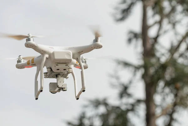 Rörelseresultat drone under flygning — Stockfoto