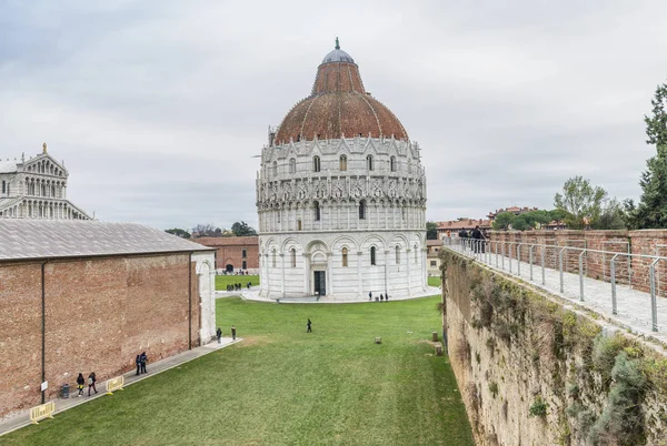 Pisa, Toskana. Mucizeler Meydanı havadan görünümü — Stok fotoğraf