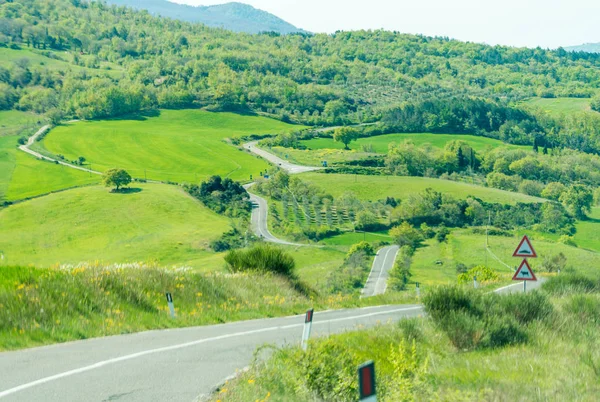 イタリア トスカーナの田舎風の道 — ストック写真