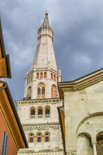 Architettura antica di Modena, Italia — Foto Stock