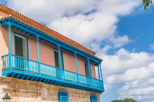 Havana, Küba'da renkli mimarisi — Stok fotoğraf