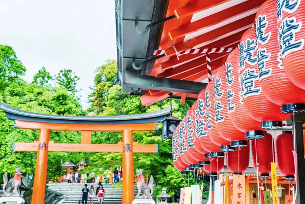 Kjóto, Japonsko - 30 května, 2016: Fushimi Inari Shrine je důležit — Stock fotografie