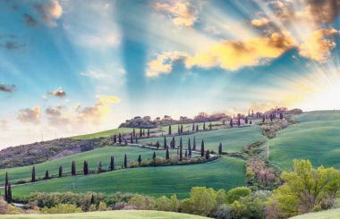 Selvi Toskana, Ital ünlü Hill panoramik günbatımı
