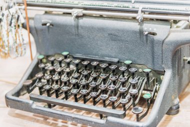 eski mekanik daktilo