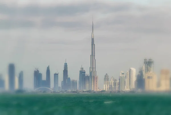 Linii brzegowej w Dubaju i gród — Zdjęcie stockowe