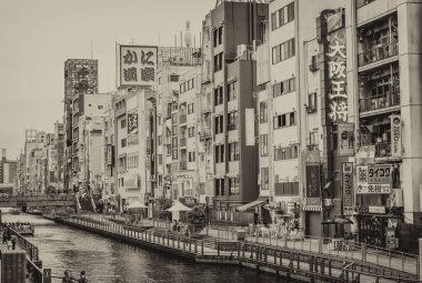 Osaka - 26 Mayıs 2016: Tarih 26 Mayıs 2016 yılında Dotonbori, reklam panoları