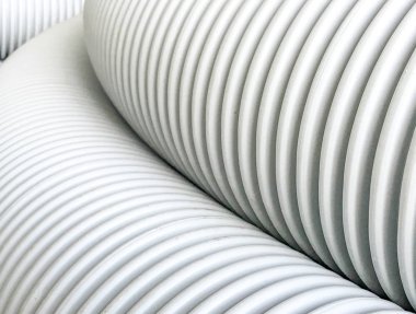 Beyaz plastik boru hatları