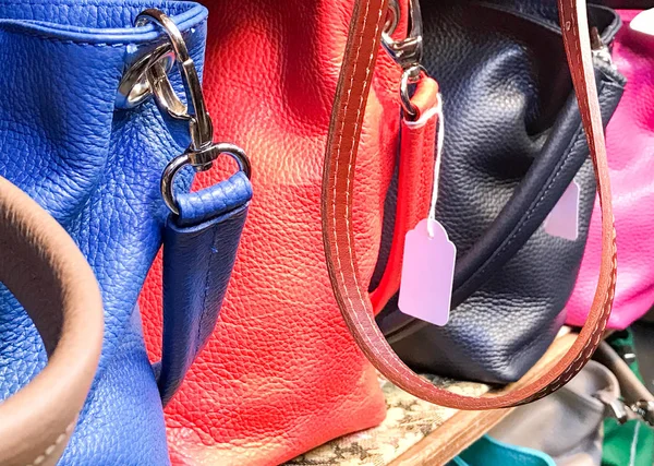 Kleurrijke mode tassen — Stockfoto
