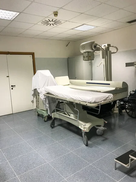 Letto ospedale ER — Foto Stock