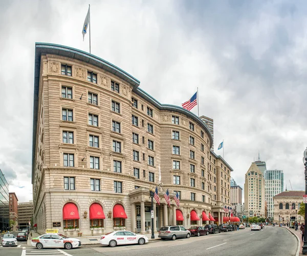 BOSTON - SEPTIEMBRE 2015: Fairmont Copley Square Hotel. Esta es una — Foto de Stock