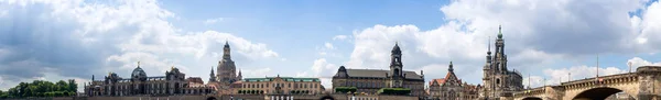 Drezda, Németország. Gyönyörű panorámával — Stock Fotó