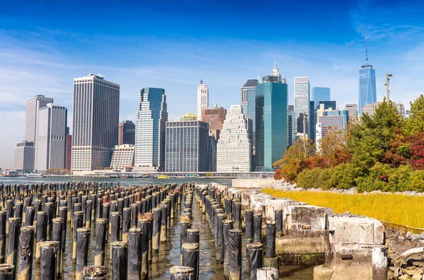 Στον ορίζοντα του Μανχάταν από Brooklyn Bridge Park — Φωτογραφία Αρχείου