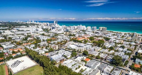 Miami Beach vue aérienne avec parc et littoral, Floride États-Unis — Photo