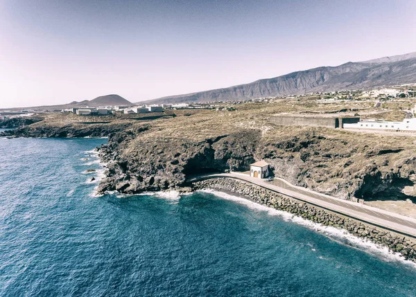 Vista aerea costiera delle piscine Bajamar a Tenerife, Spagna — Foto Stock