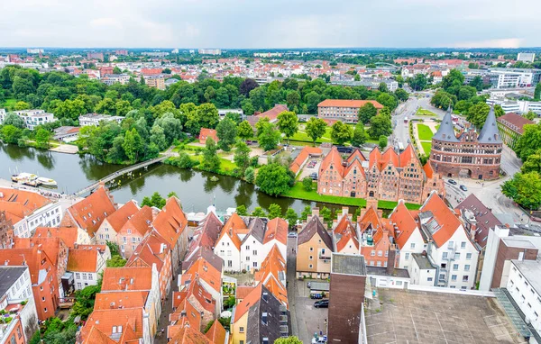 Panoramę średniowiecznej Lubeck, Niemcy — Zdjęcie stockowe