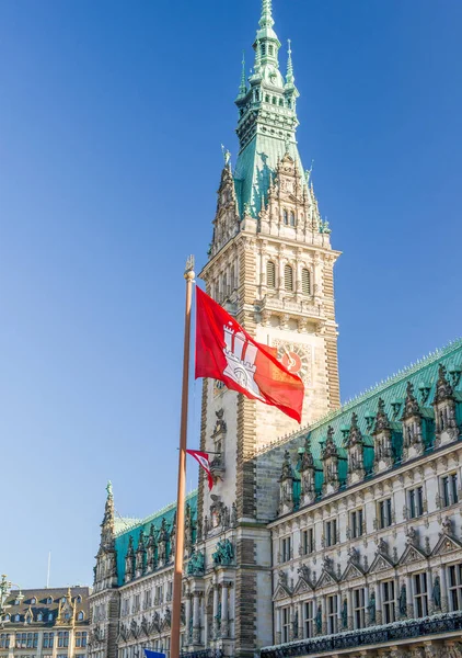 Old City Hall på Rathausmarkt i Hamburg — Stockfoto