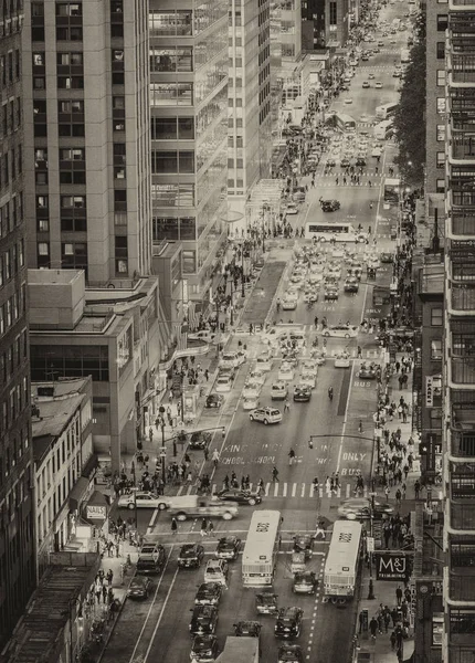 NEW YORK CITY - SEPTEMBER 2015: Beautiful aerial view of city st — Stock Photo, Image