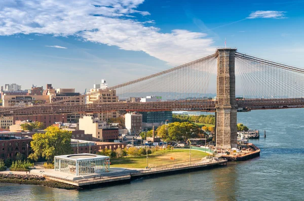 Aşağı Manhattan, Brooklyn Köprüsü — Stok fotoğraf